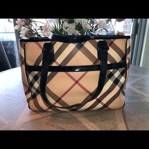 Burberry tote